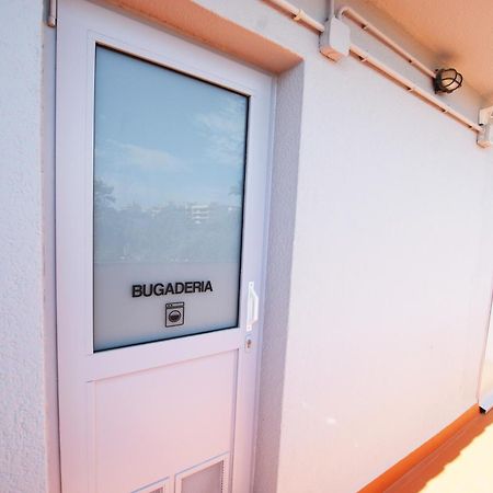 Aparthotel Vilassar Vilassar De Mar Kültér fotó